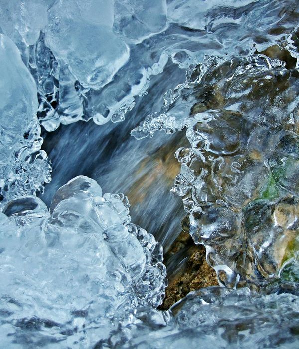 Abstract ice crystal representation of energy flow